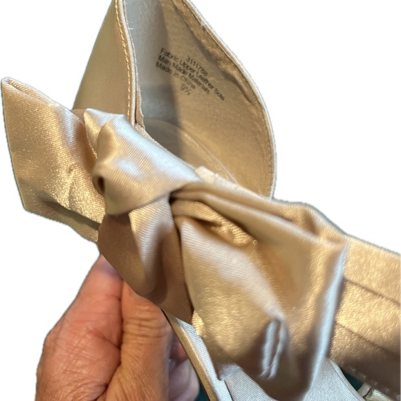 Lulu Townsend ivory/cream satin bow strappy heel. Size 9.5. Worn once. - Picture 6 of 6